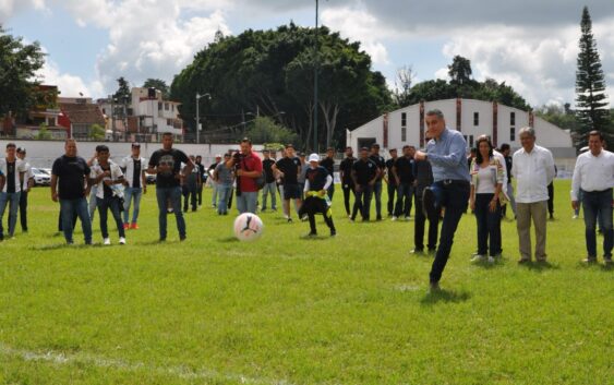 Vargas Barrientos alienta a equipos de fase final de la Copa Tlachtli a dar lo mejor en la cancha