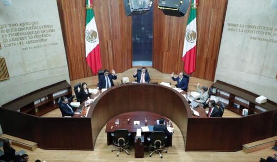 Tribunal Electoral revocaría acuerdo de paridad en gubernaturas para mujeres; sólo irían cuatro