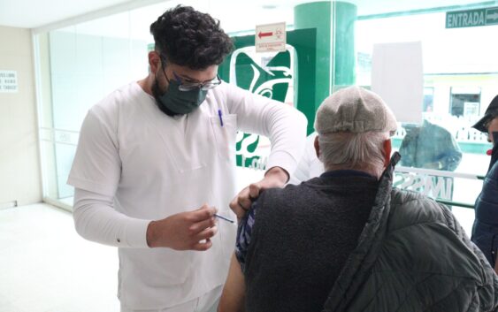 Inicia IMSS Veracruz Sur vacunación contra COVID-19 en sus Unidades Médicas