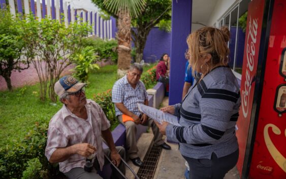 DIF Cosoleacaque recepciona solicitudes de credenciales para discapacitados de municipios vecinos.