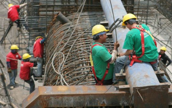 Denuncian irregularidades en asignaciones de obras en Veracruz