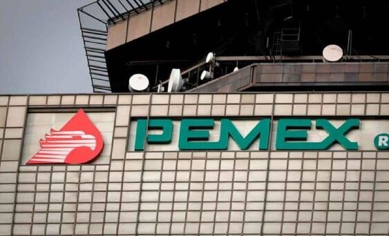 Pemex en aprietos: cancela contrato por falta de presupuesto