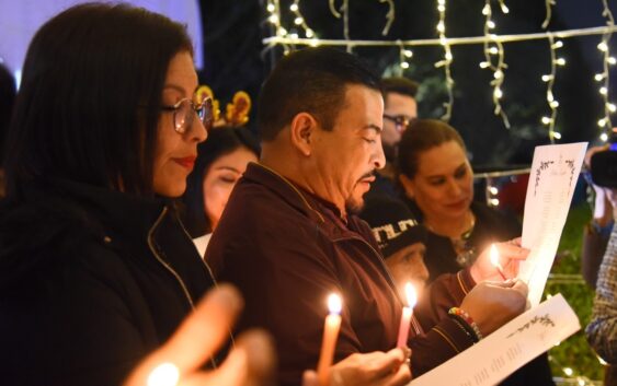 En el Congreso, celebran tradicional posada navideña