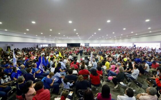 Coatzacoalcos sobrevive al abandono de un mal gobierno: Pepe Yunes