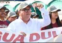 Marchan hidrómilos junto a Noé Castillo en Coatzacoalcos en apoyo a Rocío Nahle