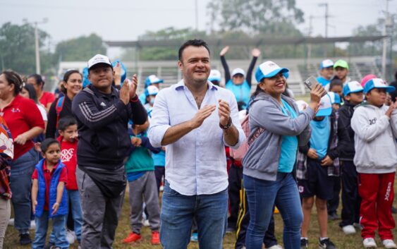 El alcalde Ponciano Vázquez Parissi inauguró los juegos Inter CAM y USAER Cosoleacaque 2024