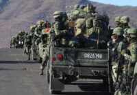 Les dan baches… Reparará Ejército carreteras federales