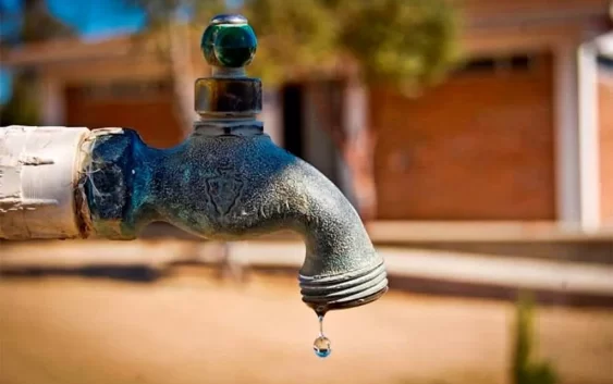 Sin agua la presa de Chicayan