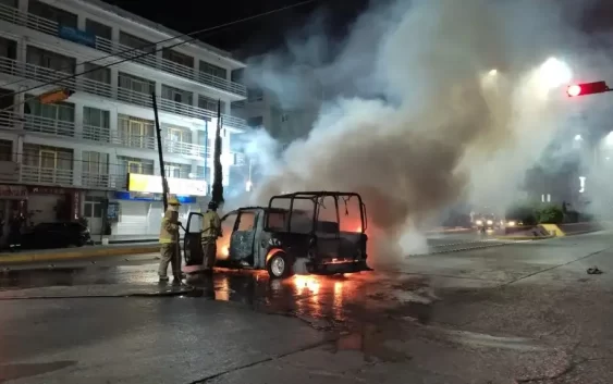 Guerrero: policías estatales abaten a dos normalistas de Ayotzinapa