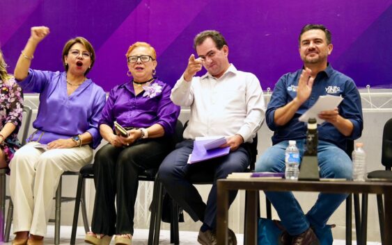 El futuro de Veracruz será con las mujeres o no será: Pepe Yunes