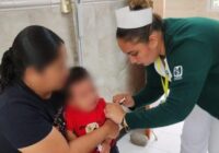 Realiza IMSS Veracruz Sur vacunación intensiva en Esquema Básico de Vacunación para todas las edades