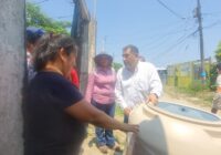 Apoyan a familias de Coatzacoalcos afectadas por falta de agua potable