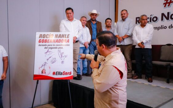 La mafia de los Yunes se queda sola; Cazarín le suma 10 alcaldes del PRD y RSP a Rocío Nahle