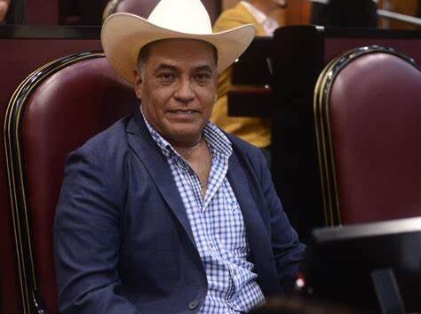 Desbandada de diputados de Morena en el Congreso de Veracruz