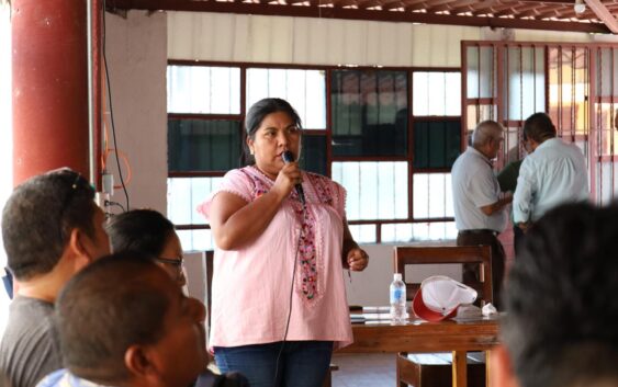 Labor docente, prioritario para el futuro de Veracruz; respaldo total al magisterio: Roxana Mina