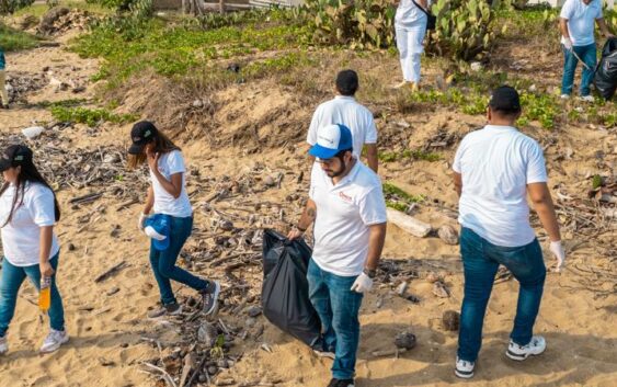 Braskem idesa encabeza jornada de limpieza de playa en Villa Allende