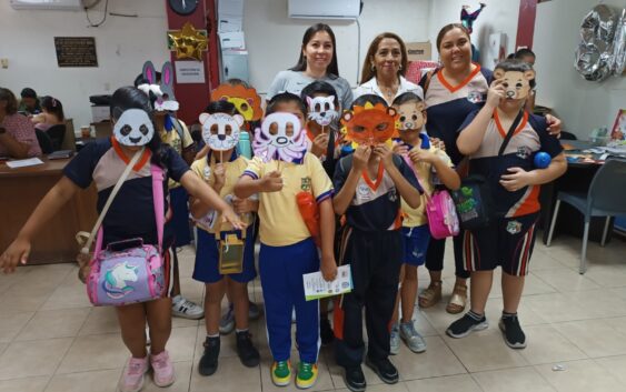 Participan niños en ‘Visitas Guiadas’ en el Palacio Municipal