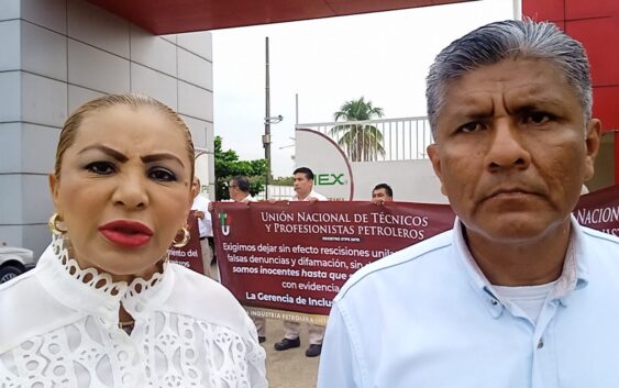 Integrantes de la Untypp se manifiestan pacíficamente en el complejo Morelos