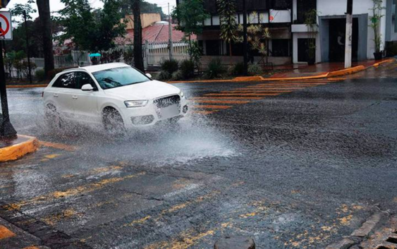 Alerta Gris en Veracruz por disturbio tropical; habrá cuatro días de lluvia