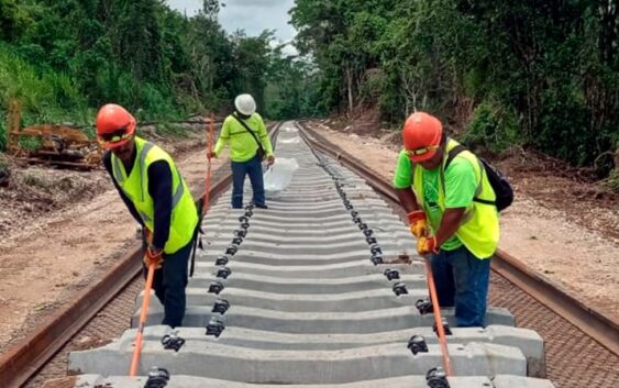 Hasta septiembre del 2024 operará al 100% la vía que conecta a Coatzacoalcos con Palenque