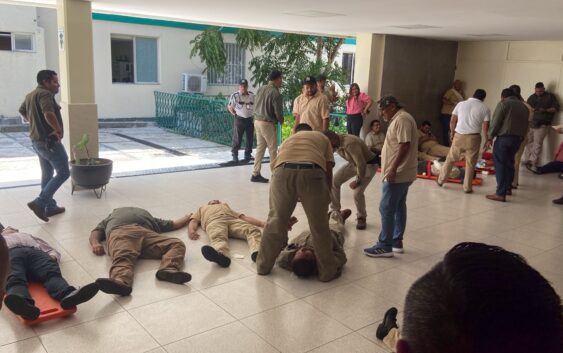 Capacita IMSS Veracruz Sur a operadores de ambulancia