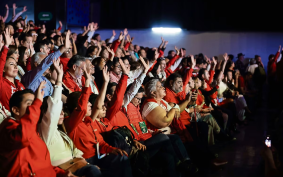 De un plumazo sepultan 95 años de historia democrática