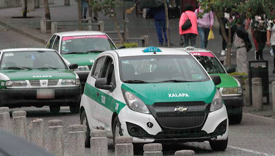 Más de 200 mujeres taxistas en la capital del estado veracruzano