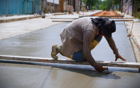 Se moderniza Cosoleacaque con más obras de pavimentación.