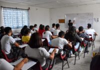 Buscarán que otras 17 escuelas de Coatzacoalcos cuenten con escrituras