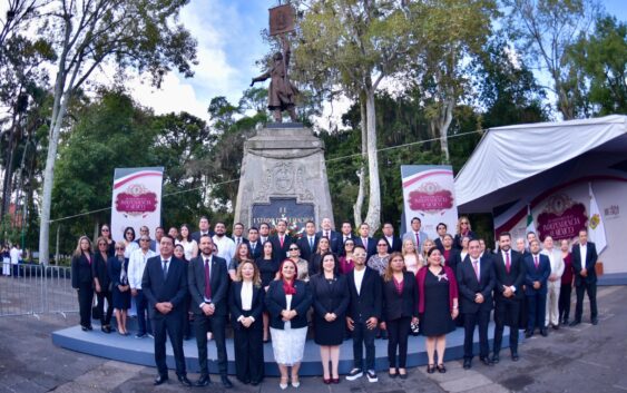 Realiza Congreso Guardia de Honor ante el monumento al Padre de la Patria