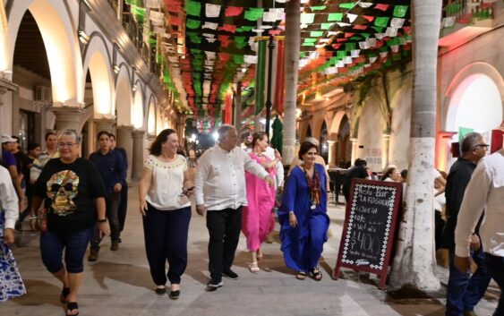 TORRUCO, NAHLE Y CUITLÁHUAC DISFRUTAN DE LOS PORTALES DE VERACRUZ