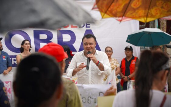 Ponciano Vázquez Parissi dio banderazo de arranque obra de red eléctrica, en la cabecera municipal de Cosoleacaque.