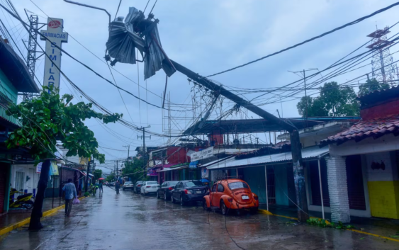 ‘John’ reencarna frente a Guerrero como tormenta tropical y provocará lluvias en 16 estados