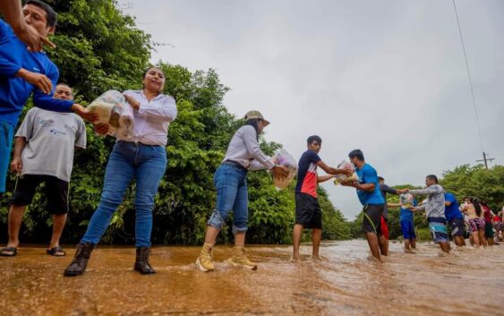 Construyendo la ciudad de Acayucan más fuerte y solidario: Rosalba Rodríguez