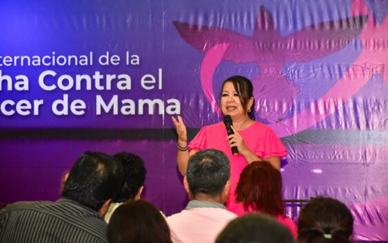 Concientizan en Coatzacoalcos sobre el cáncer de mama