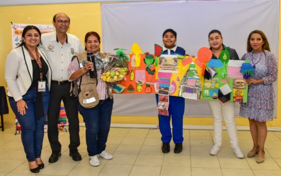 Imparte Gobierno de Coatzacoalcos plática sobre alimentación saludable a jóvenes de secundaria