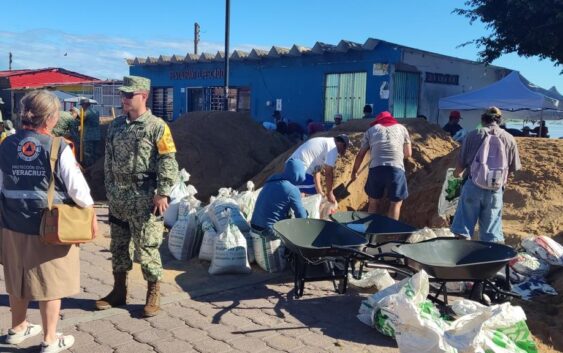 En Tlacotalpan, fuerzas de tarea y población coordinan las acciones de preparación ante avenida del Papaloapan