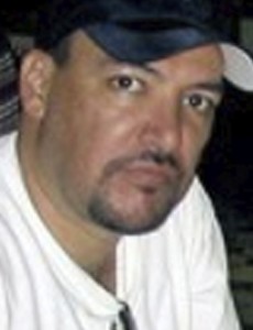 El gusano barrenador, muy cerca