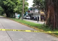 Asesinan a dos hermanos, una jubilada de Pemex y el hijo de un empresario en Veracruz