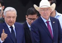 Ken Salazar da ‘regalo de cumpleaños’ a AMLO: Empeoró la inseguridad y ahuyentó inversiones, acusa Ken Salazar da ‘regalo de cumpleaños’ a AMLO: Empeoró la inseguridad y ahuyentó inversiones, acusa