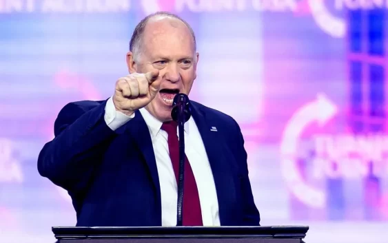 Detendrá EU a familias de migrantes, asegura Zar fronterizo