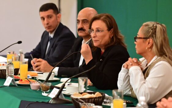 Gobernadora Rocío Nahle atiende a familiares de personas desaparecidas