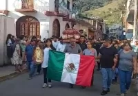 Sierra de Zongolica llora a Benito Aguas y le rinde homenaje