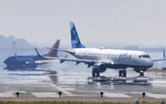 Encuentran los cuerpos de dos personas en el tren de aterrizaje de un avión que llegó a Florida