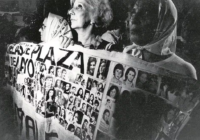 Abuelas de Plaza de Mayo identifican al nieto 139; se trata de una mujer adoptada por militares