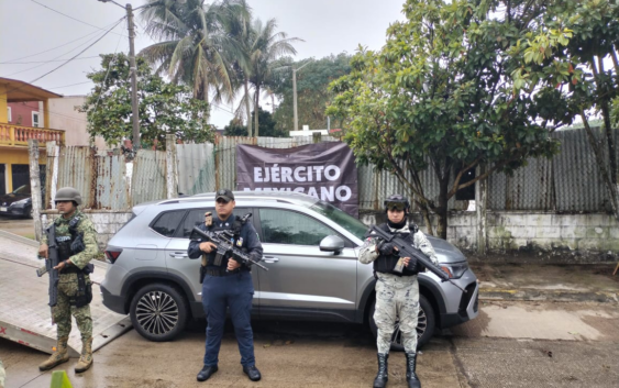 Encuentran camioneta con reporte de robo en Coatzacoalcos