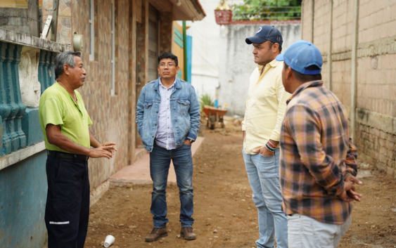 El alcalde Ponciano Vázquez Parissi constata avances de obras en construcción