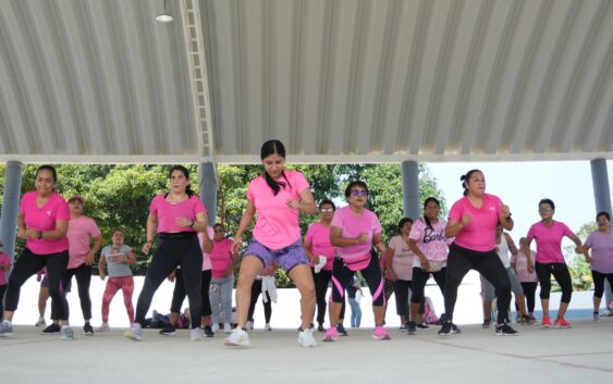 Actívate con clases gratuitas de zumba, en el municipio de Cosoleacaque.