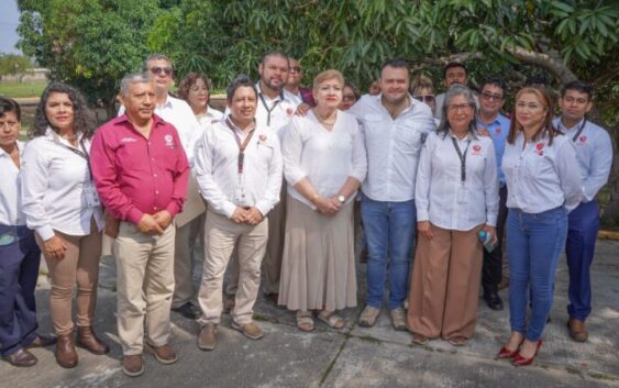 Ponciano Vázquez Parissi comprometido con la educación.