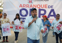 Ponciano Vázquez Parissi dio el banderazo de arranque de pavimento asfáltico